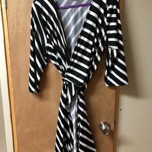 LuLaRoe Michelle wrap Dress XL black/white angled Stripe NWOT